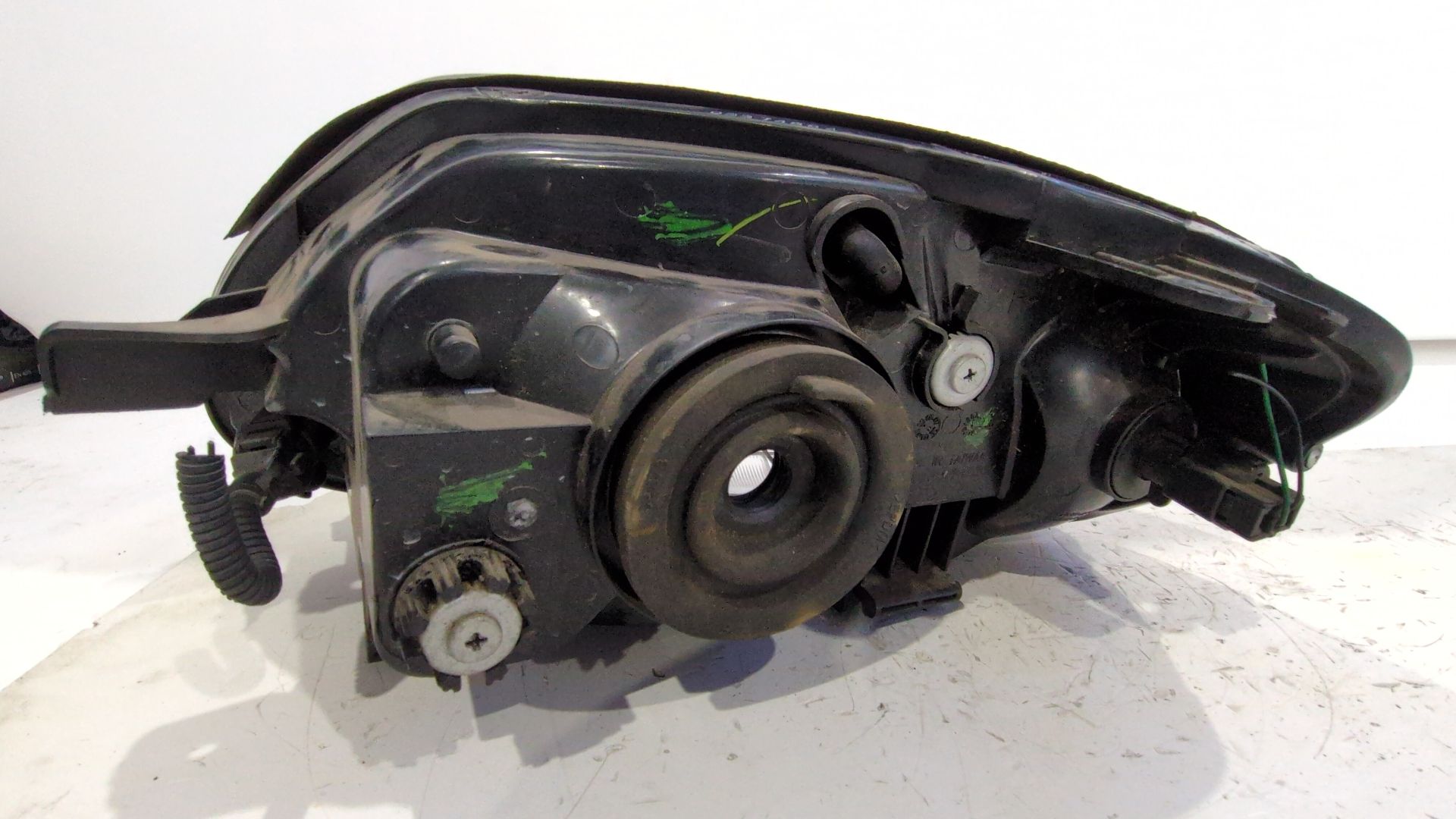 faro_derecho_9212025020_hyundai_accent