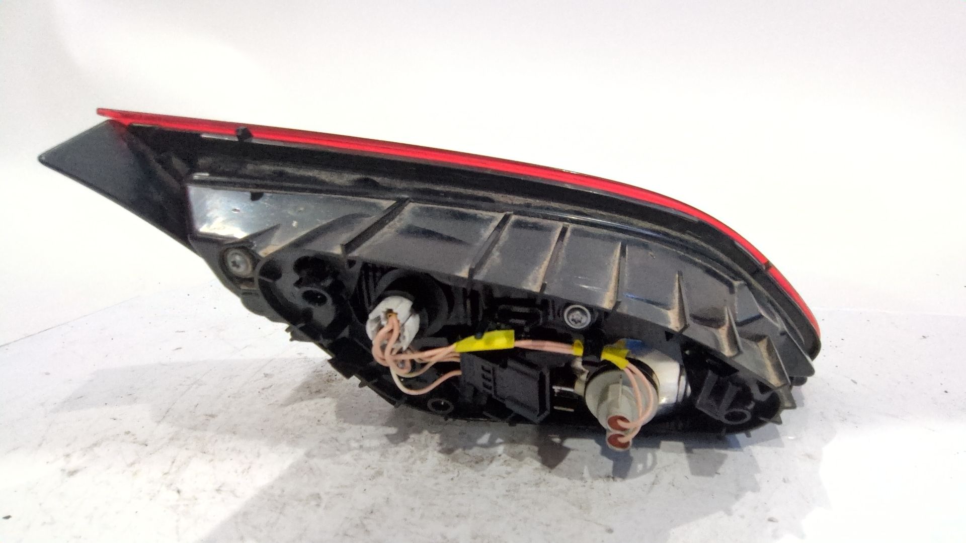 piloto_trasero_derecho_interior_13399797_opel_astra_j_gtc_al_de