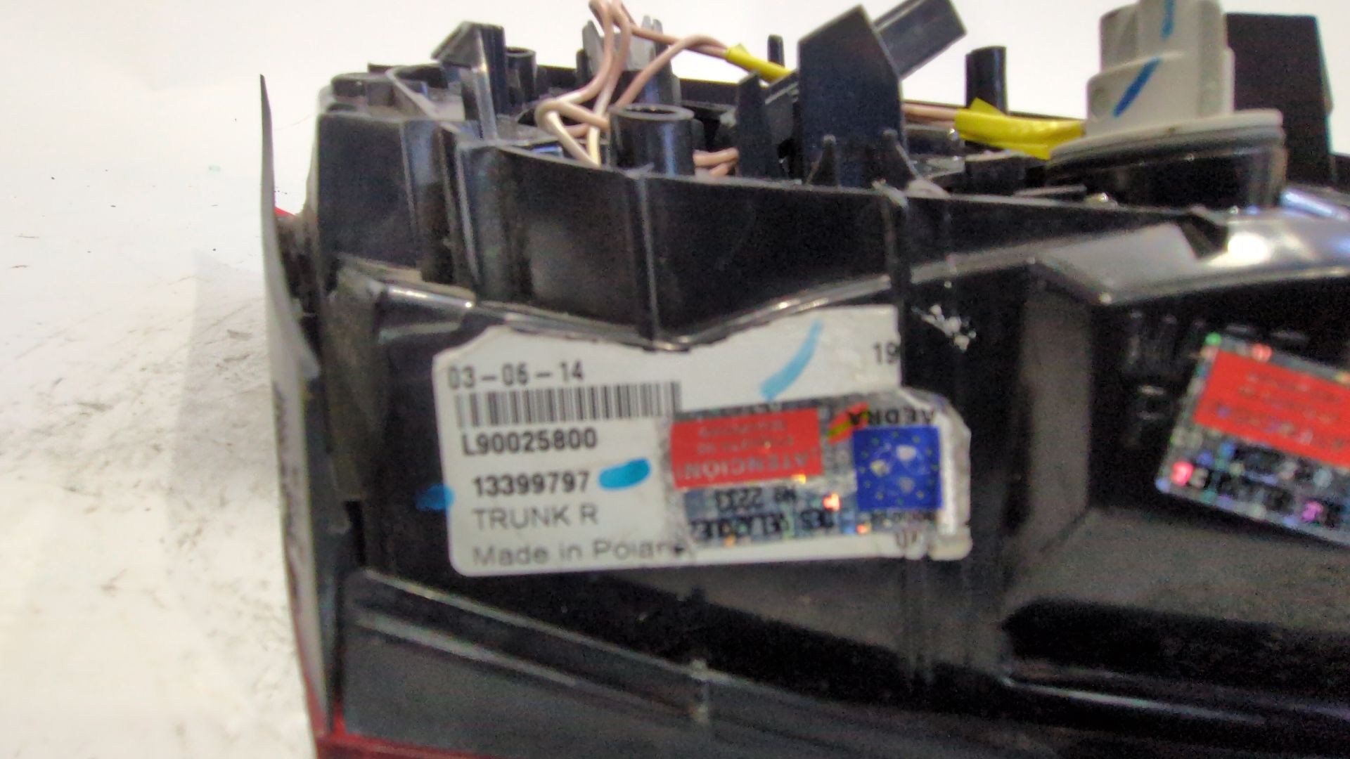 piloto_trasero_derecho_interior_13399797_opel_astra_j_gtc_al_de