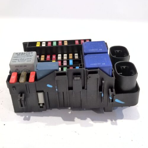 CAJA RELES / FUSIBLES RENAULT MEGANE III COUPÉ (DZ0/1_) 1.9 DCI (DZ0N DZ0J DZ1J DZ1K)