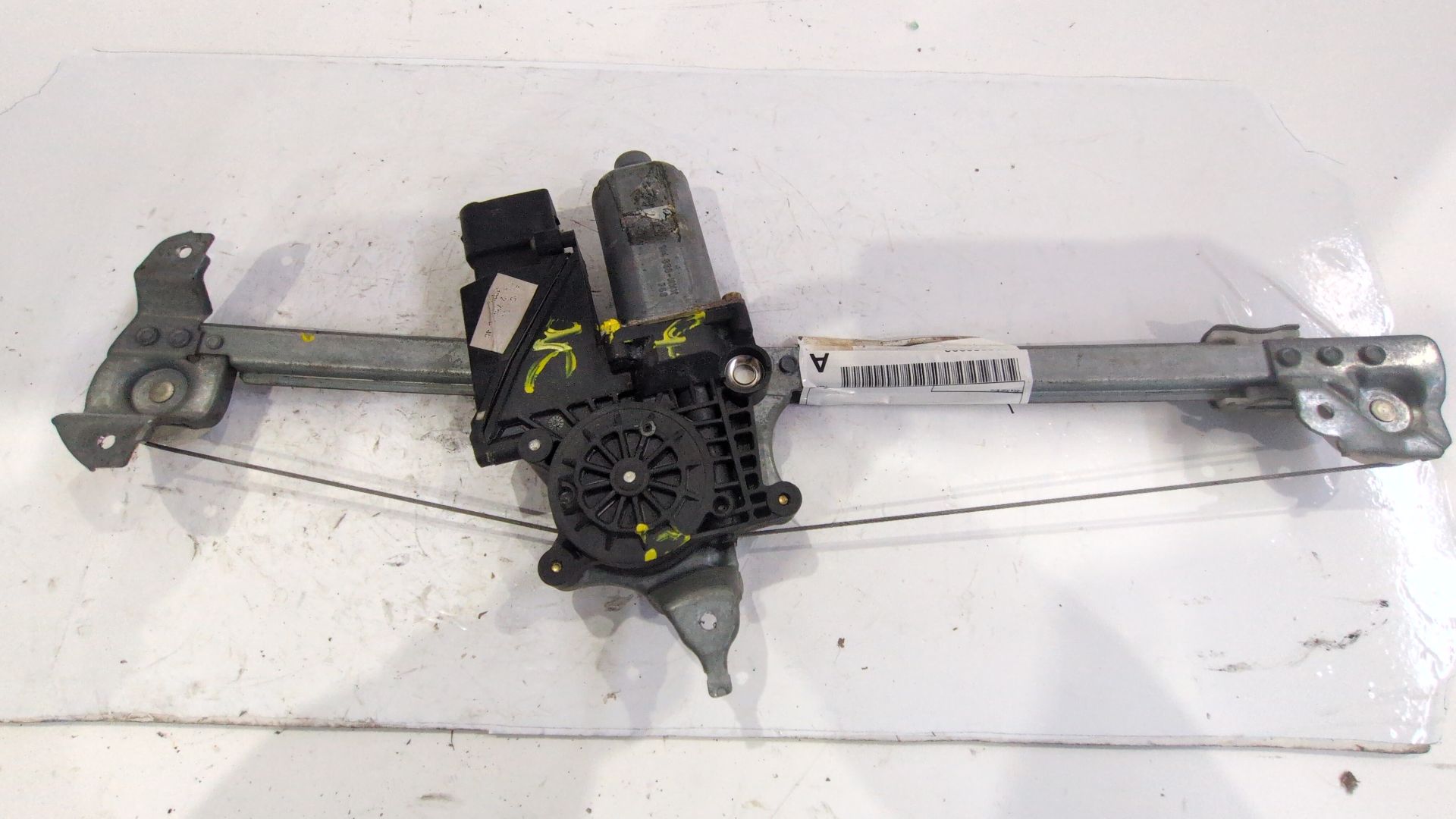 elevalunas_trasero_izquierdo_114900100_mercedes_benz_polo_polo_1_3_c_classic