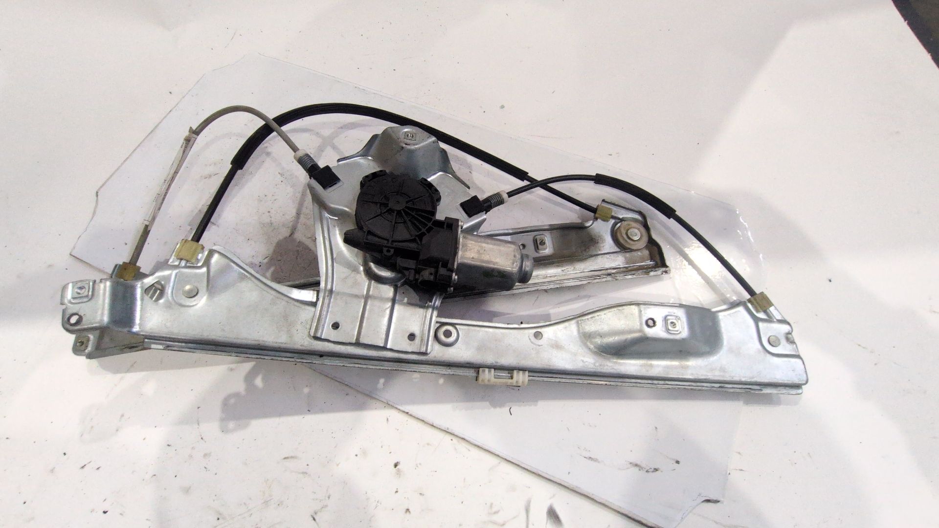 elevalunas_delantero_derecho_8200291147_renault_clio_iii