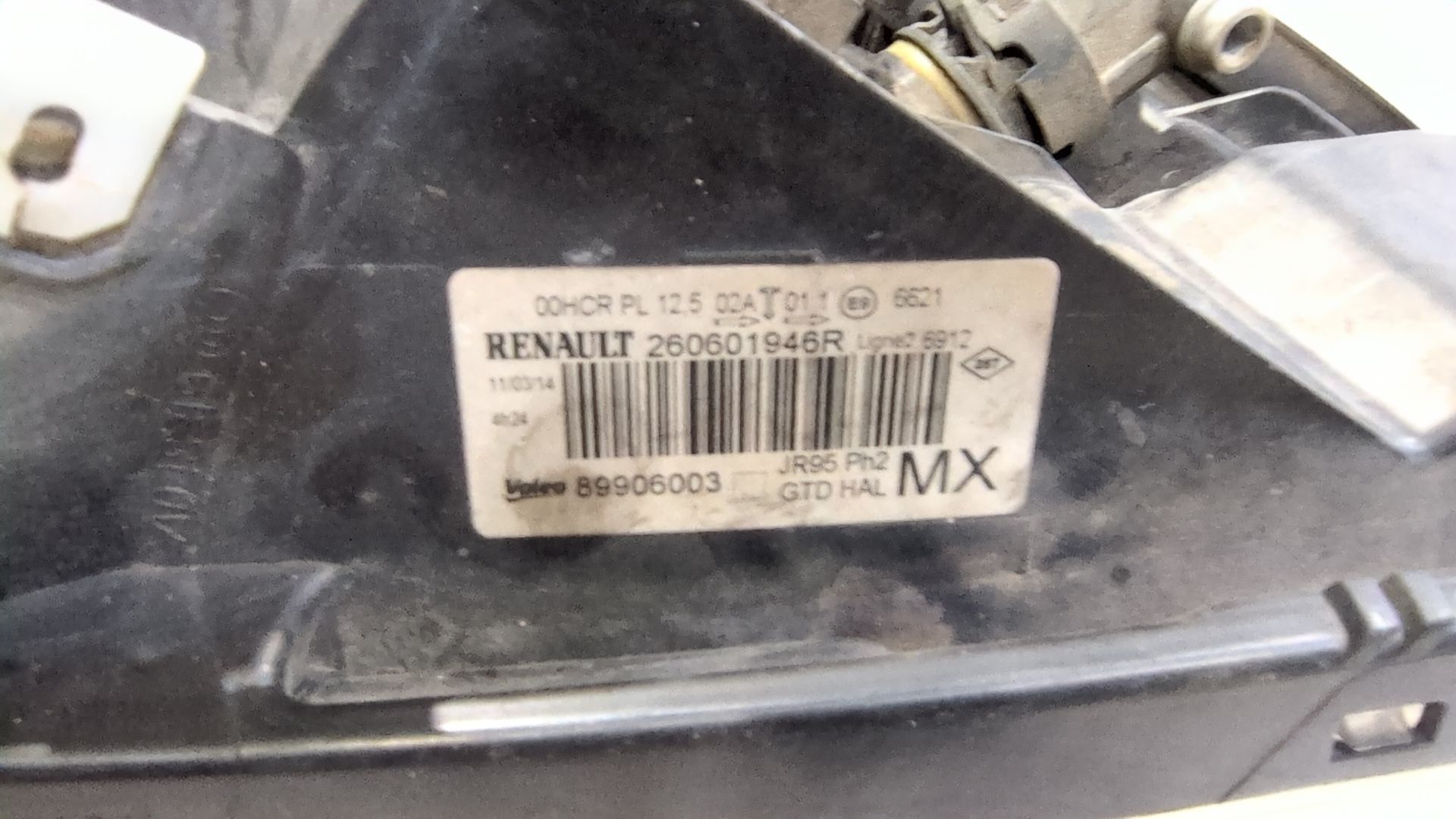 faro_izquierdo_260601946r_89906003_renault_scenic_iii_jz0_1_1_5_dci