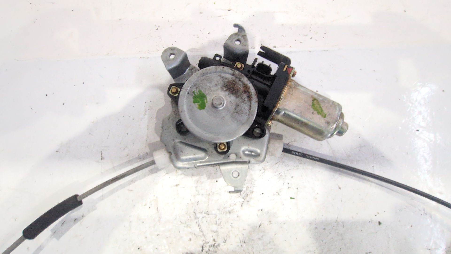 elevalunas_delantero_derecho_8073089906_nissan_almera