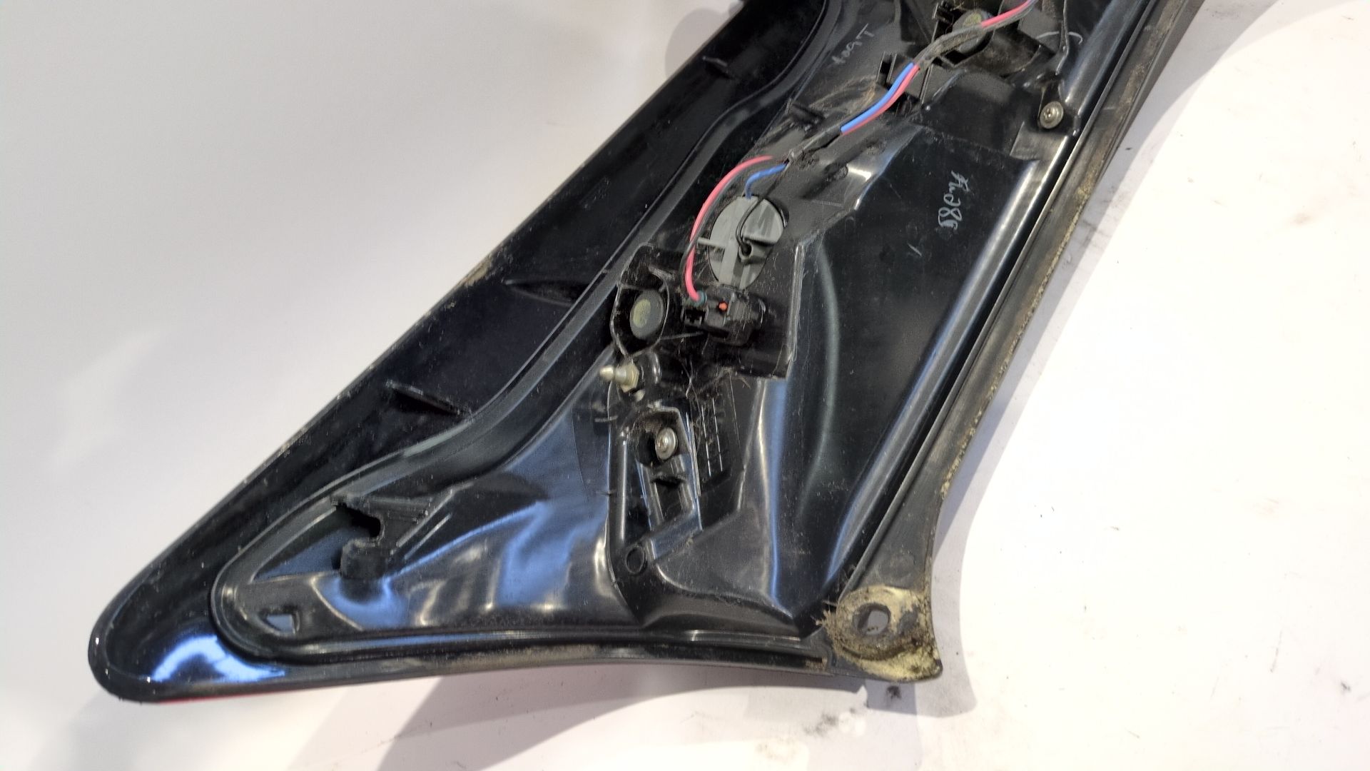 piloto_trasero_izquierdo_815610h110_toyota_aygo_b1_1_0_kgb10