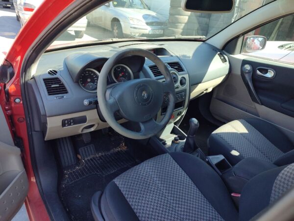 renault_megane_ii_bm0_1_cm0_1