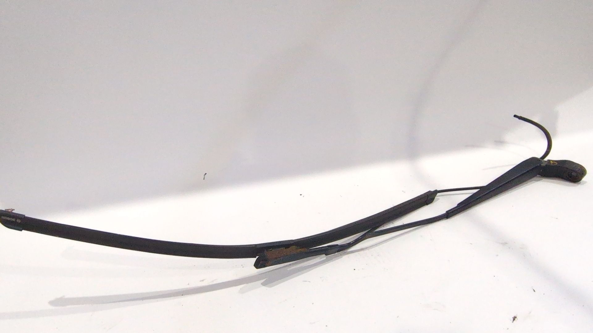 brazo_limpia_delantero_derecho_a0018205544_a_001_820_55_44_mercedes_benz_viano_w639_cdi_2_2_639_811_639_813_639_815_639_711_639