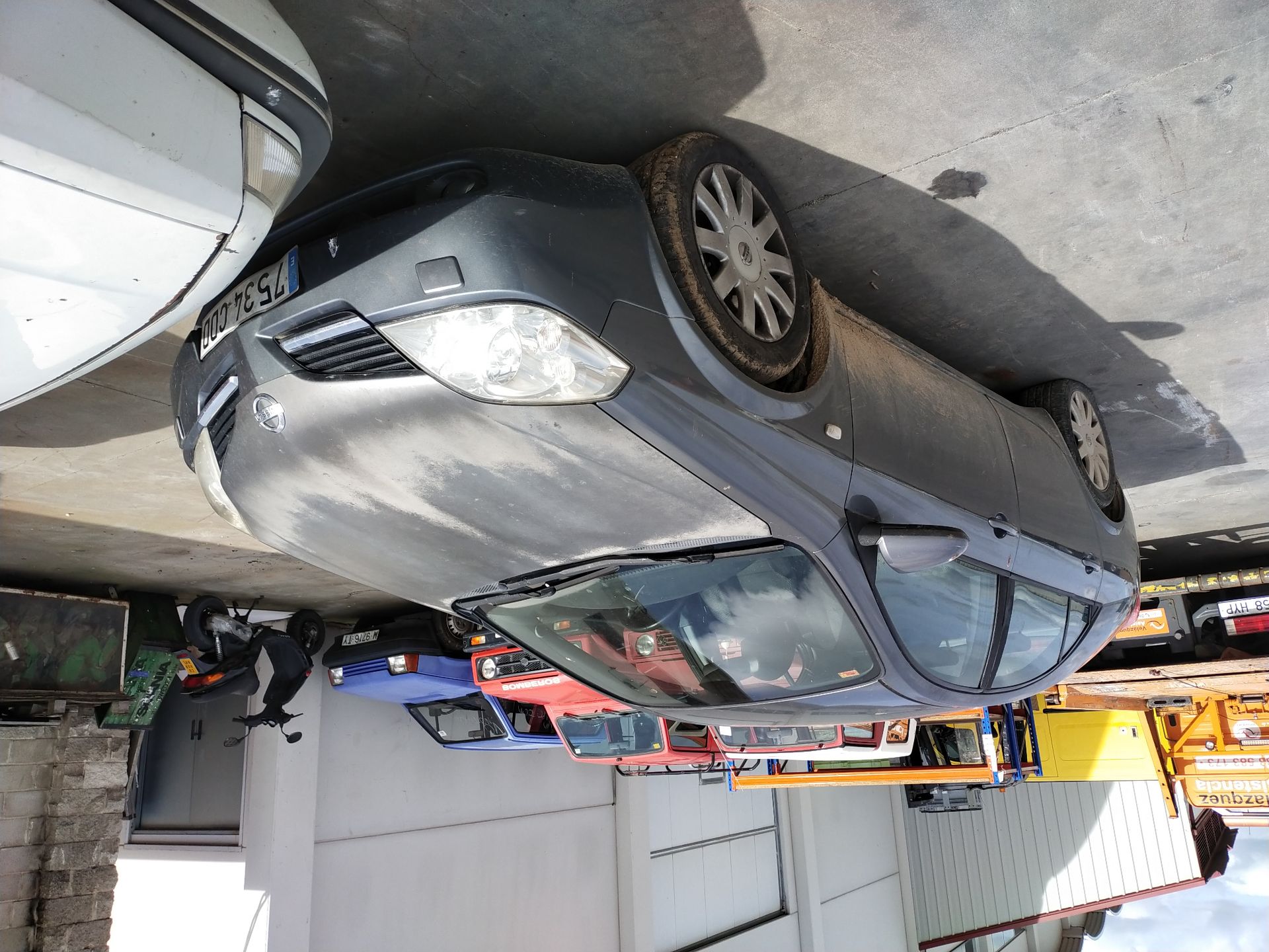 nissan_primera_hatchback_p12