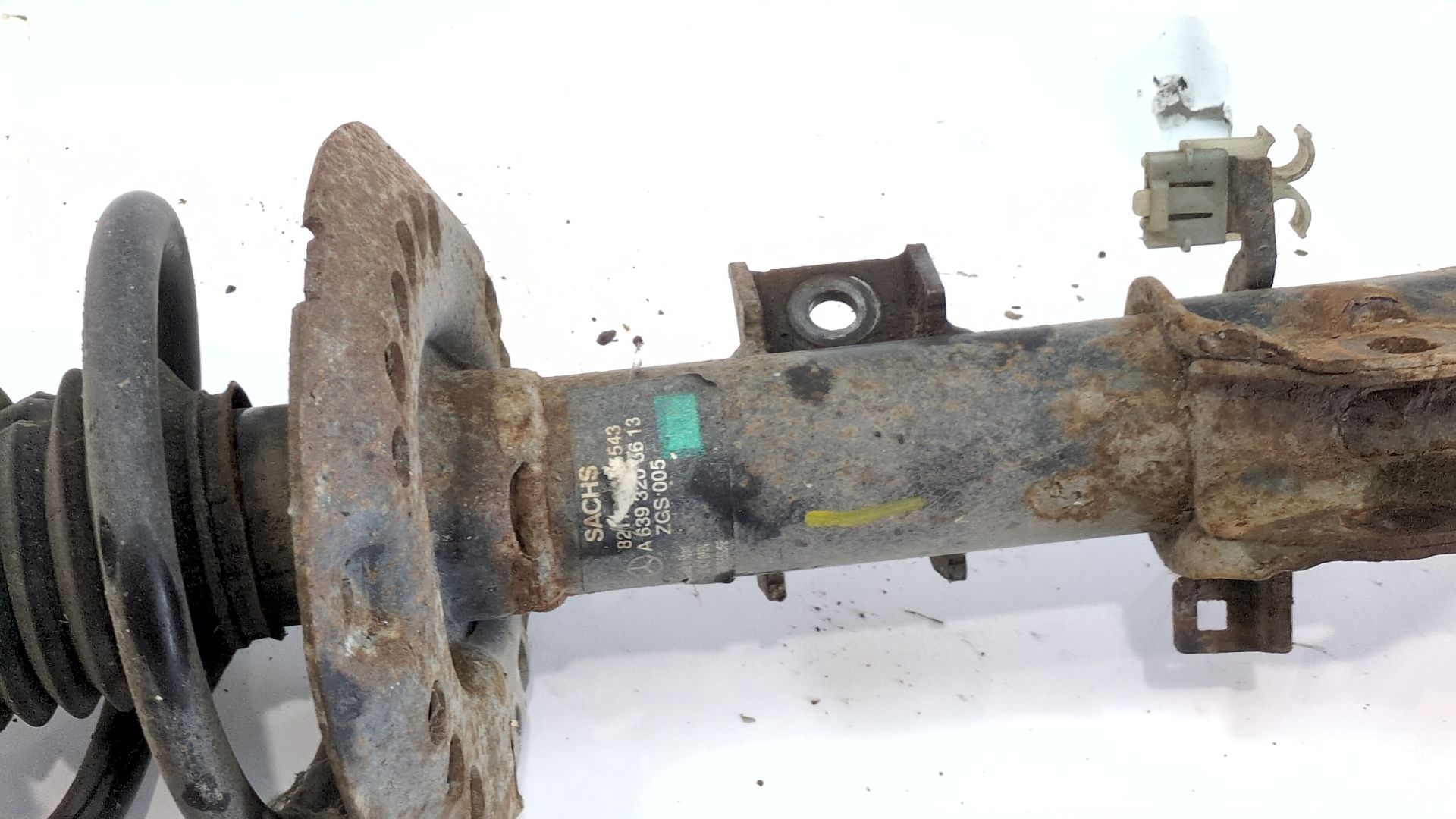 amortiguador_delantero_izquierdo_6393206013_mercedes_benz_viano_w639_cdi_2_2_639_811_639_813_639_815_639_711_639_713