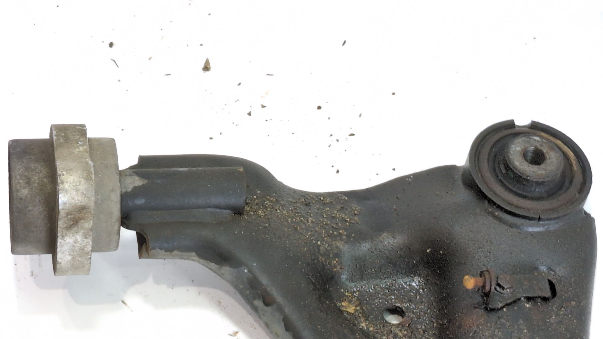 brazo_suspension_inferior_delantero_izquierdo_6393301401_mercedes_benz_viano_w639_cdi_2_2_639_811_639_813_639_815_639_711_639_71