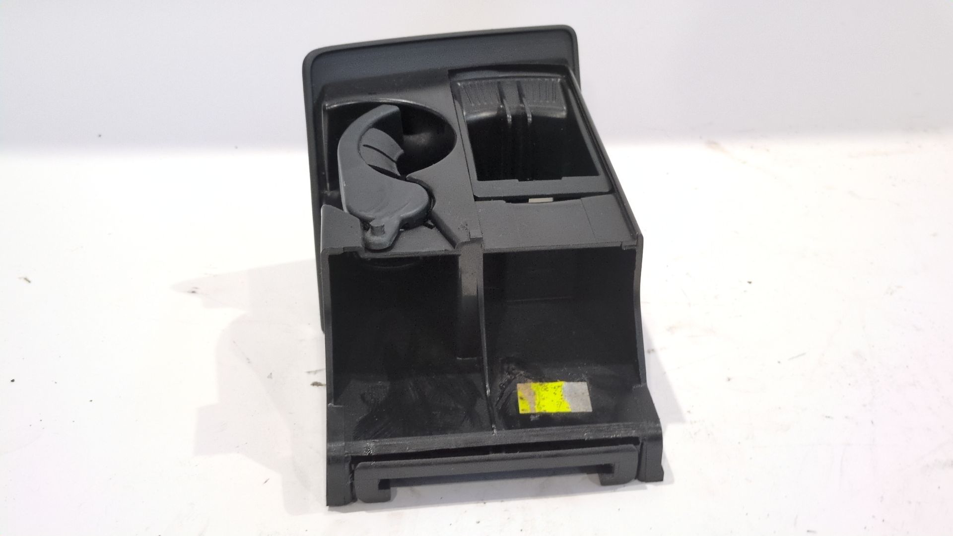 cajon_portaobjetos_sin_referencia_mercedes_benz_viano_w639_cdi_2_2_639_811_639_813_639_815_639_711_639_713