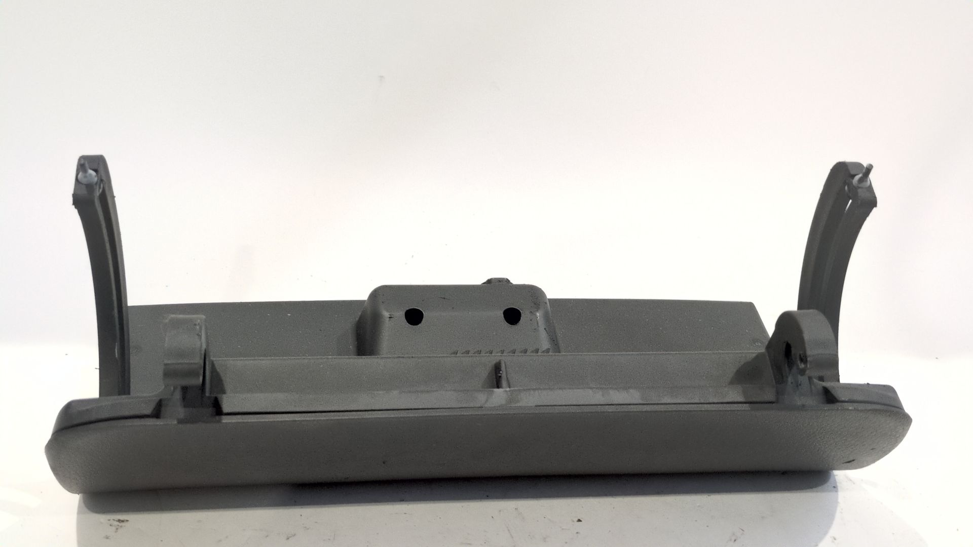 guantera_a6396800098_a_639_680_00_98_mercedes_benz_viano_w639_cdi_2_2_639_811_639_813_639_815_639_711_639_713