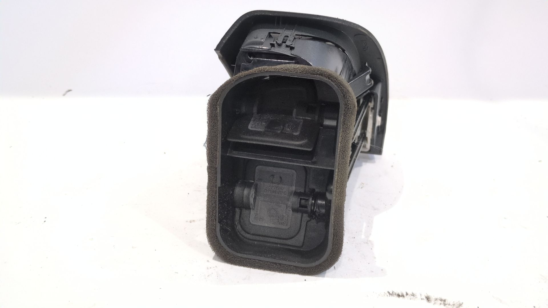 rejilla_aireadora_6398300254_mercedes_benz_viano_w639_cdi_2_2_639_811_639_813_639_815_639_711_639_713