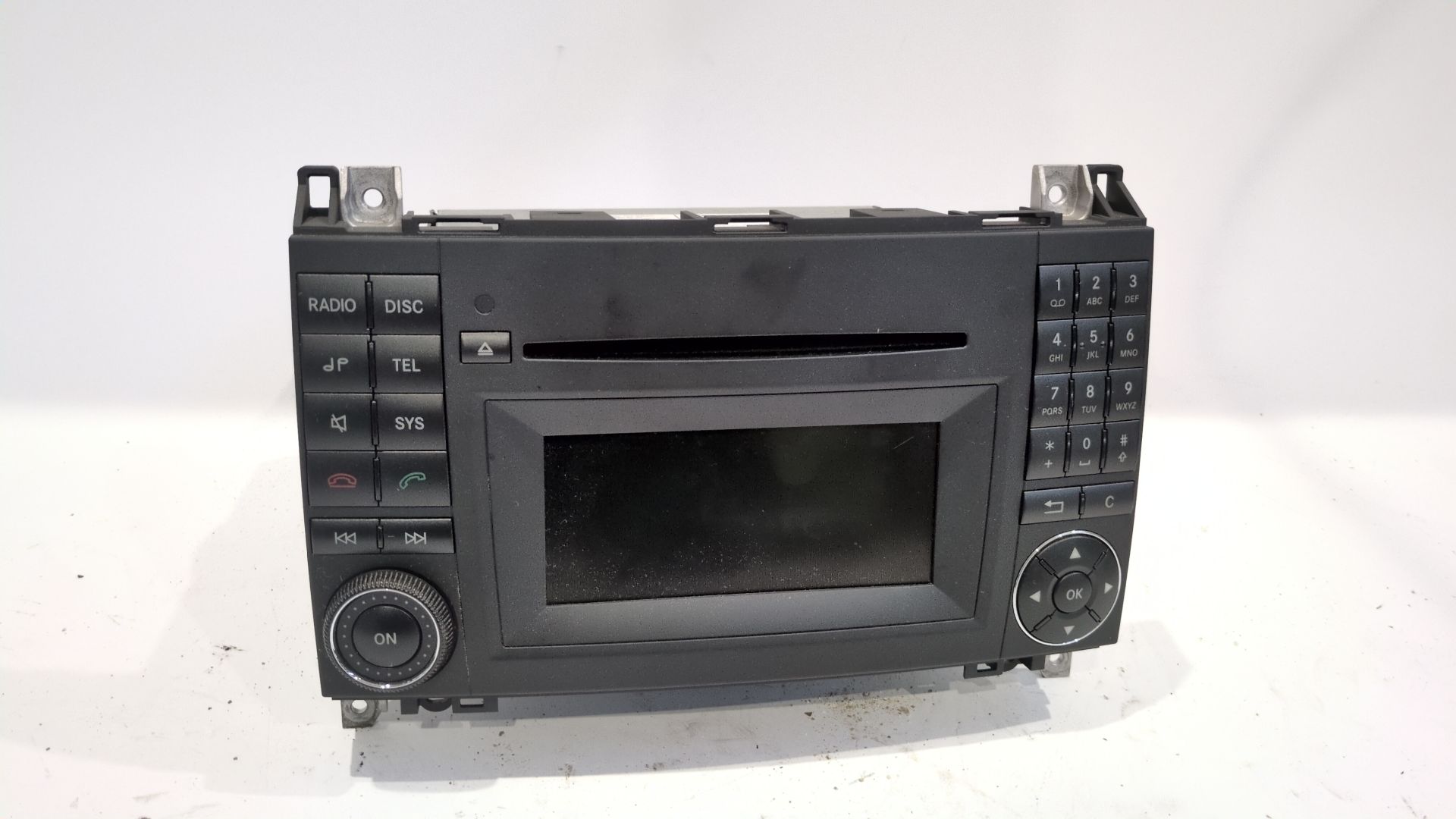 sistema_audio_radio_cd_a1699002000_a1699010700_a_169_900_20_00_mercedes_benz_viano_w639_cdi_2_2_639_811_639_813_639_815_639_711