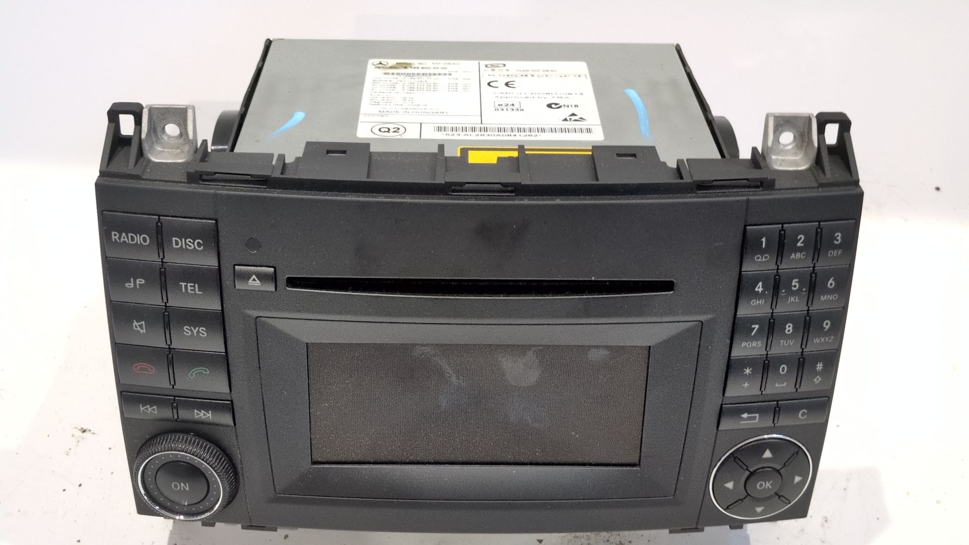 sistema_audio_radio_cd_a1699002000_a1699010700_a_169_900_20_00_mercedes_benz_viano_w639_cdi_2_2_639_811_639_813_639_815_639_711