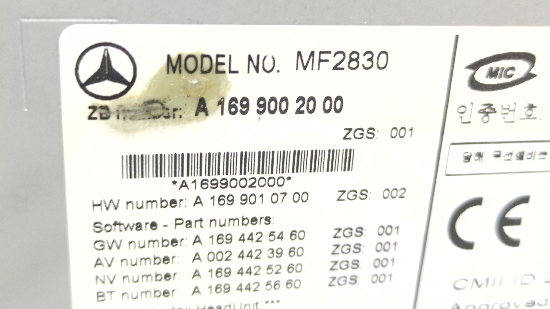 sistema_audio_radio_cd_a1699002000_a1699010700_a_169_900_20_00_mercedes_benz_viano_w639_cdi_2_2_639_811_639_813_639_815_639_711