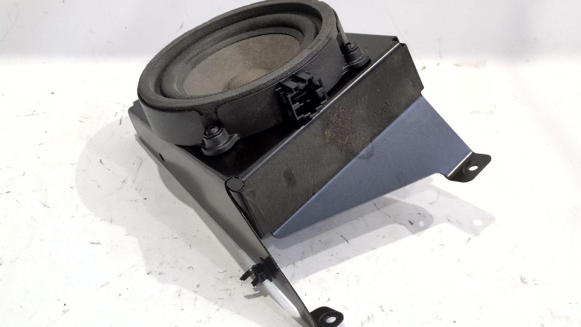 altavoz_a6398271060_mercedes_benz_viano_w639_cdi_2_2_639_811_639_813_639_815_639_711_639_713