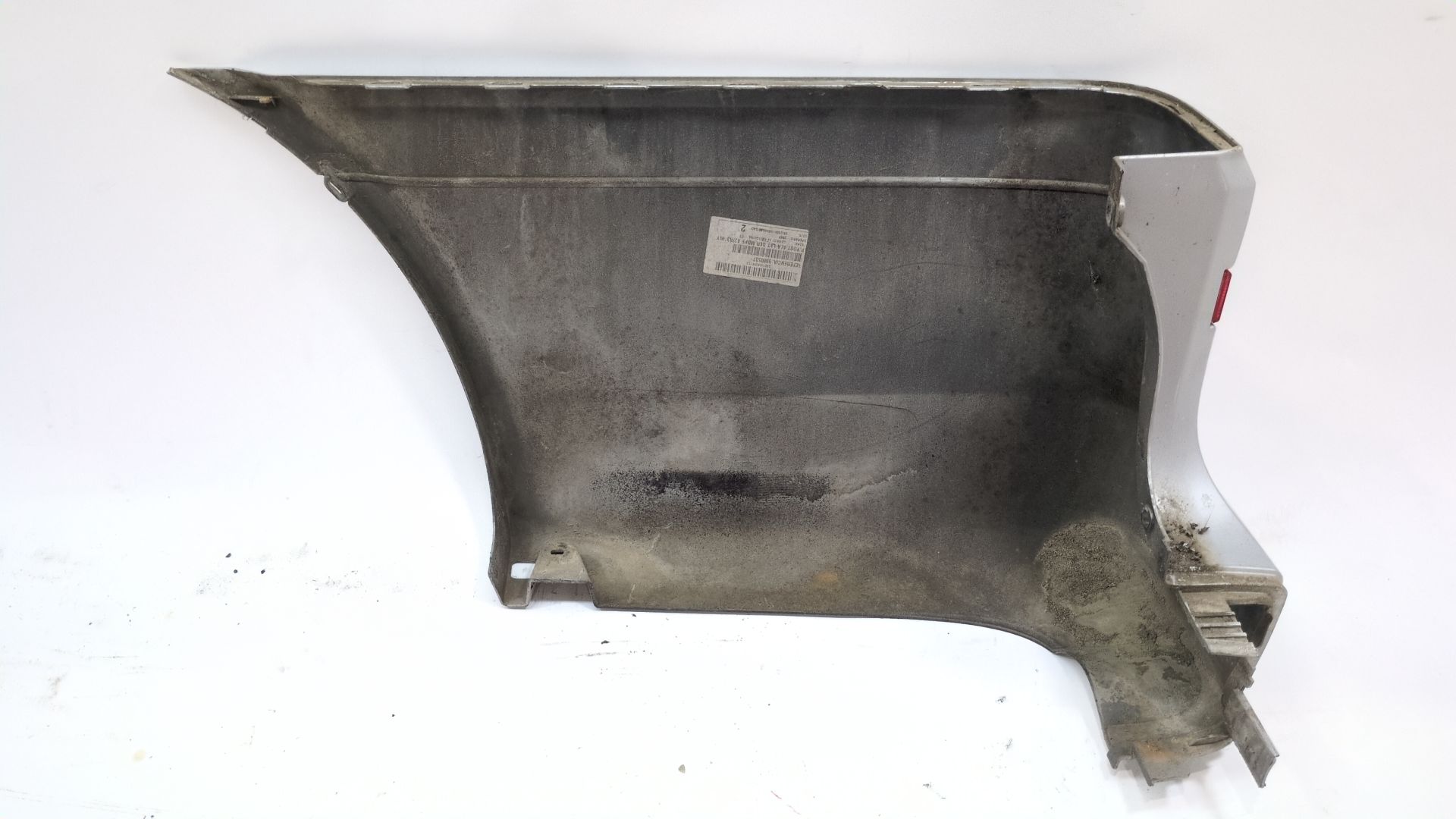 puntera_paragolpes_trasero_derecho_a6398806271_n_de_pintura_9744_color_de_pintura_plata_brillante_metalizado_mb_9744_a_639_880_6