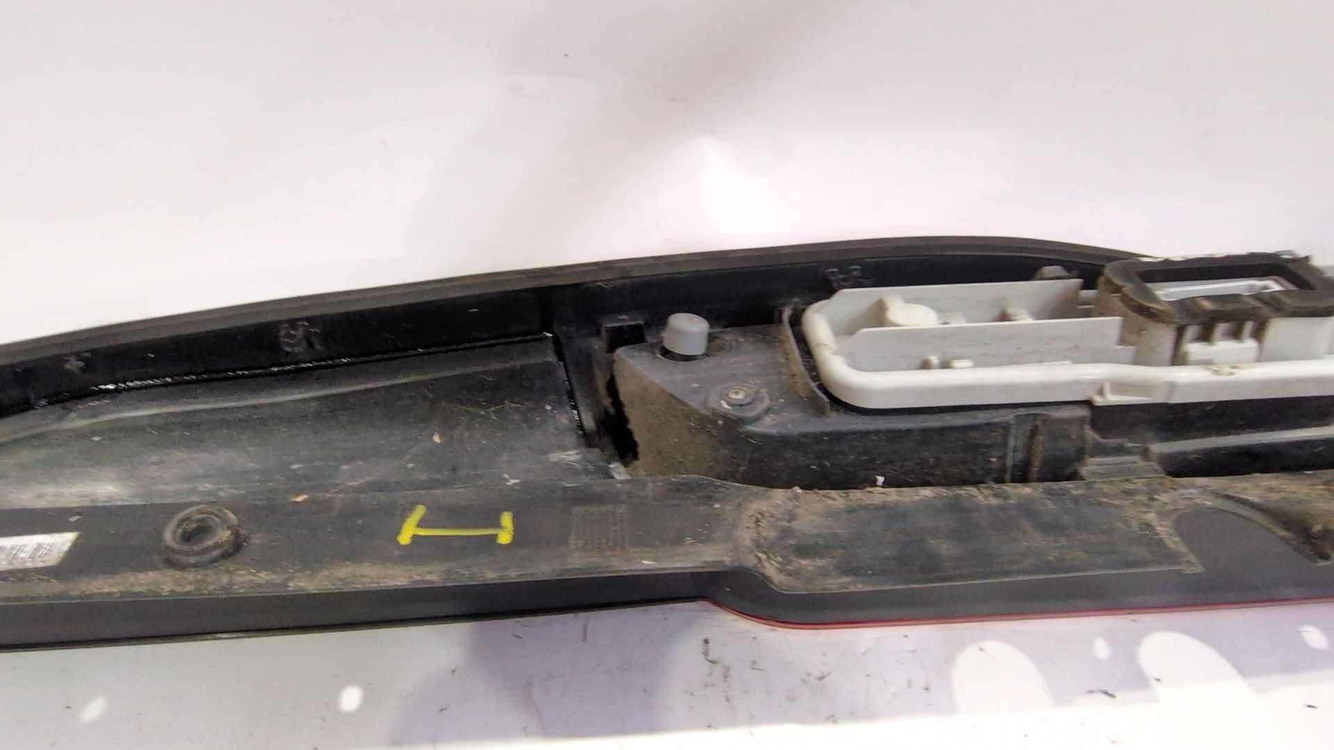 piloto_trasero_izquierdo_63982014649051_mercedes_benz_viano_w639_cdi_2_2_639_811_639_813_639_815_639_711_639_713