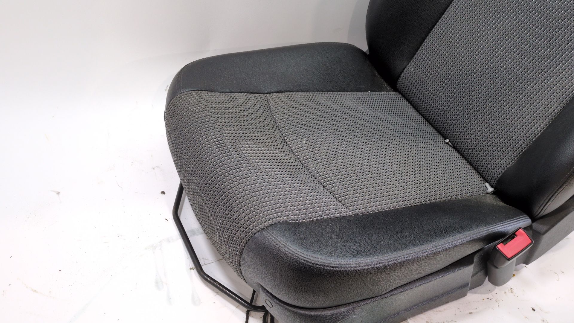 asiento_delantero_derecho_a0039105632_mercedes_benz_viano_w639_cdi_2_2_639_811_639_813_639_815_639_711_639_713