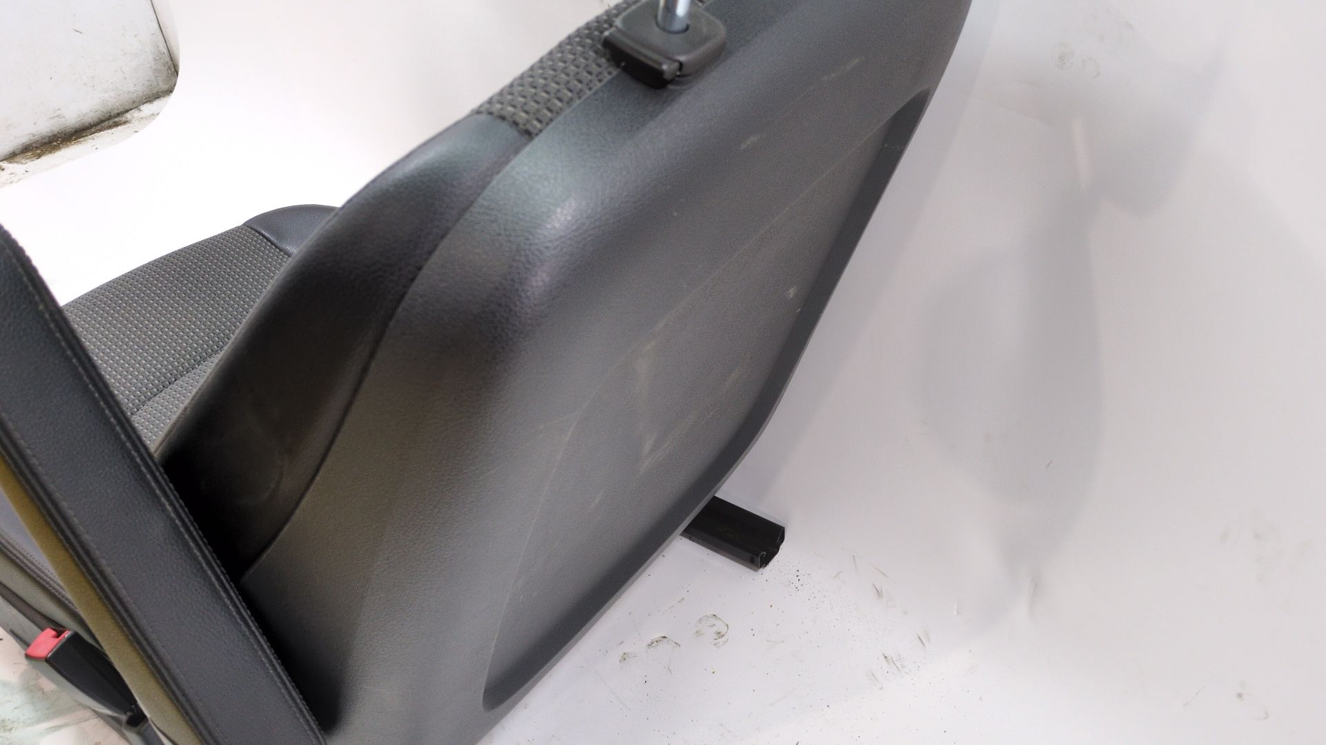 asiento_delantero_derecho_a0039105632_mercedes_benz_viano_w639_cdi_2_2_639_811_639_813_639_815_639_711_639_713