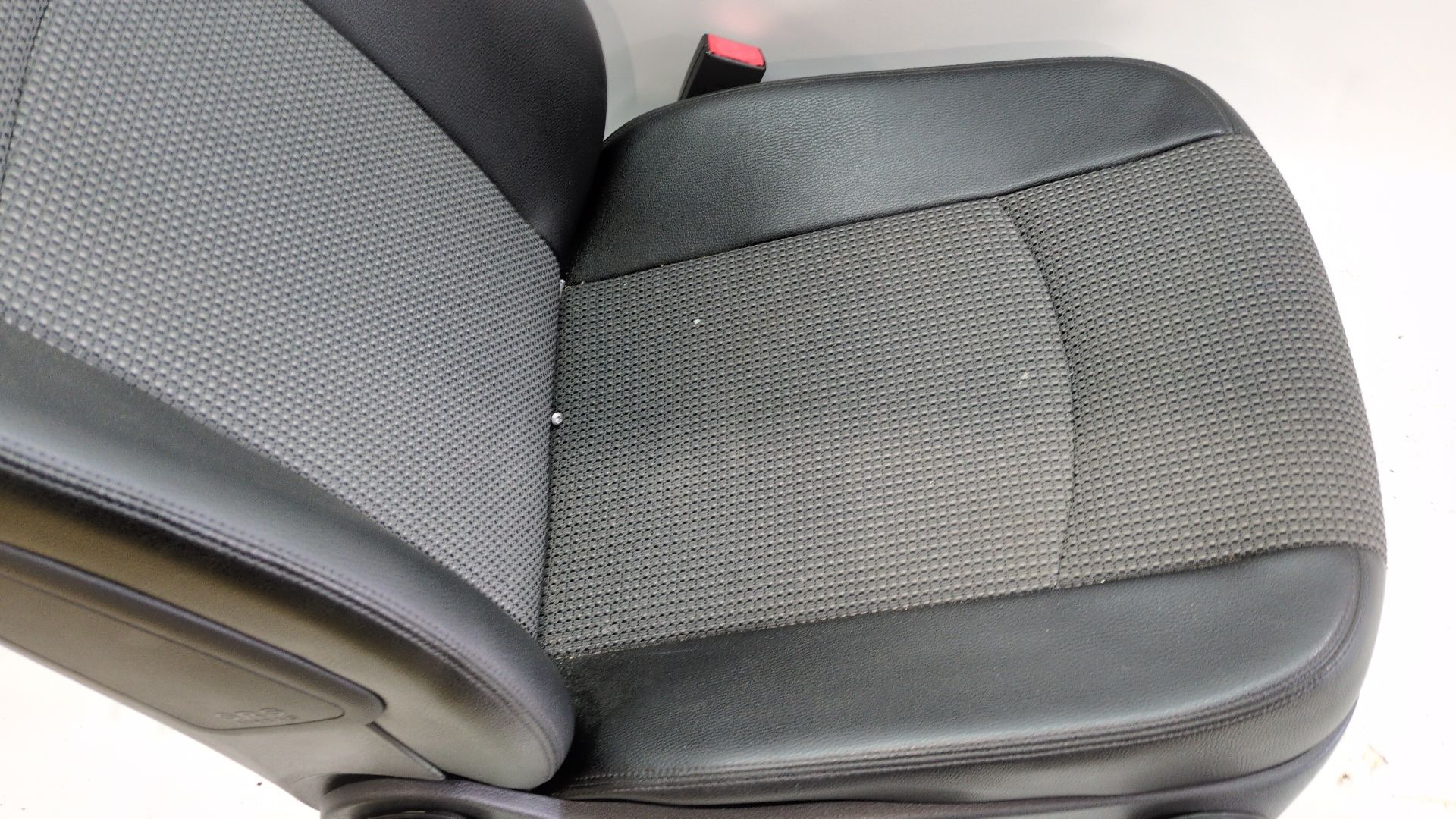 asiento_delantero_derecho_a0039105632_mercedes_benz_viano_w639_cdi_2_2_639_811_639_813_639_815_639_711_639_713