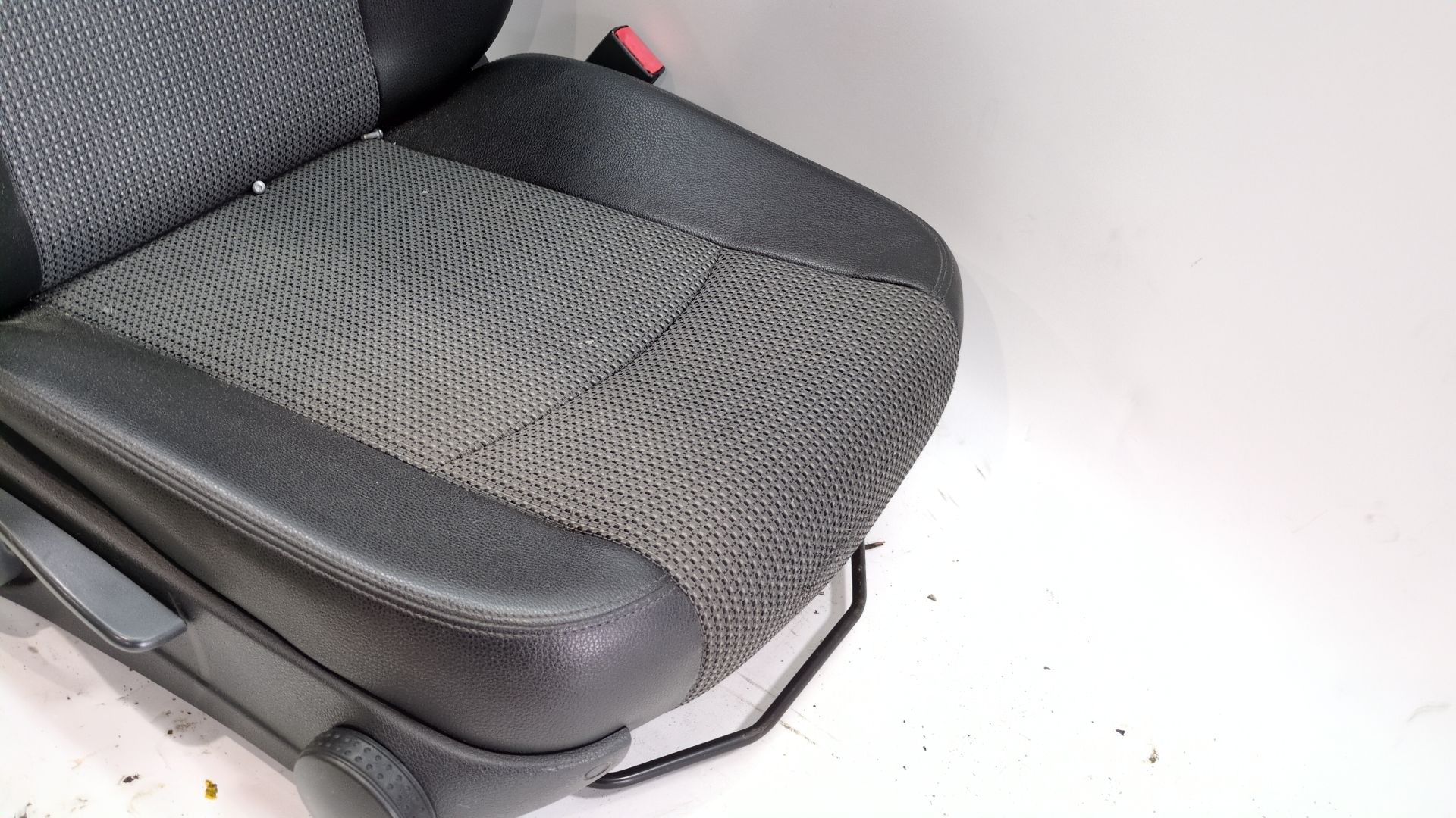 asiento_delantero_derecho_a0039105632_mercedes_benz_viano_w639_cdi_2_2_639_811_639_813_639_815_639_711_639_713