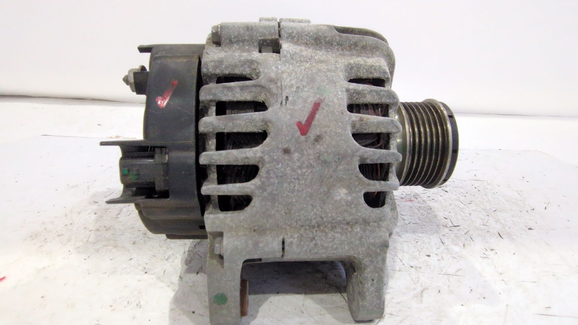 alternador_231004554r_214030052_renault_megane_iii_hatchback_bz0_1_b3_1_5_dci_bz09_bz0d_bz1w_bz29_bz14