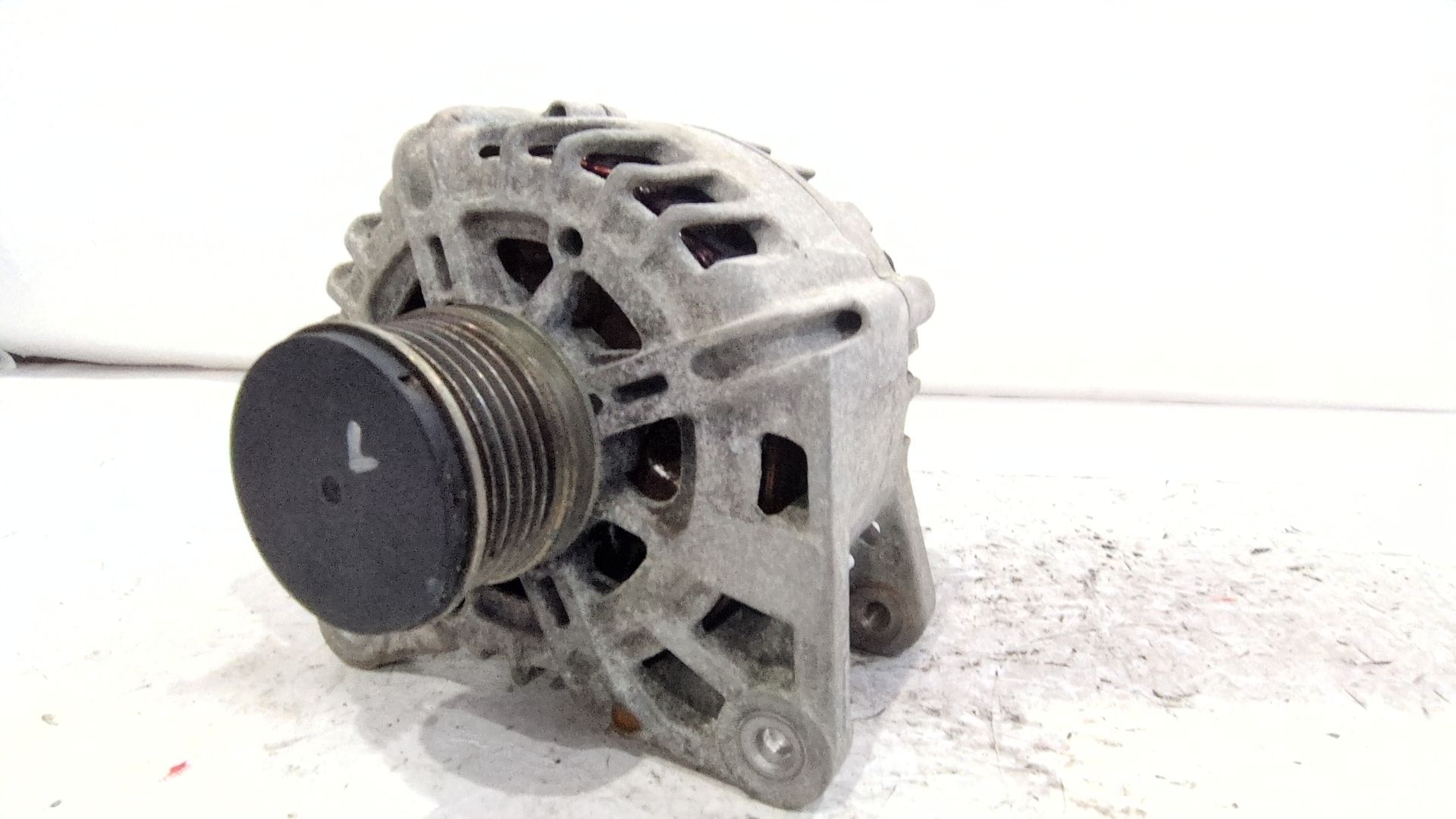 alternador_231004554r_214030052_renault_megane_iii_hatchback_bz0_1_b3_1_5_dci_bz09_bz0d_bz1w_bz29_bz14