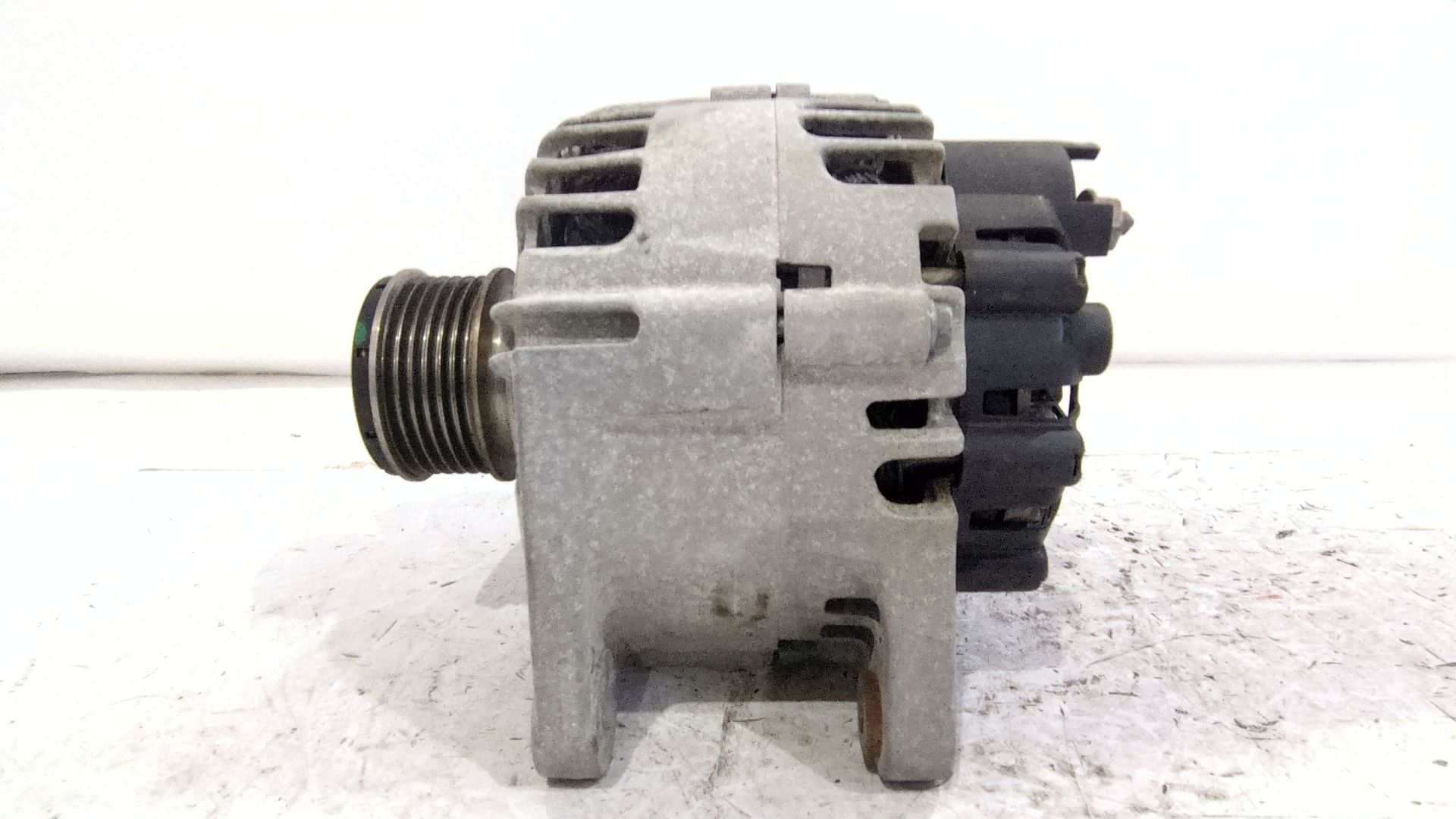alternador_231004554r_214030052_renault_megane_iii_hatchback_bz0_1_b3_1_5_dci_bz09_bz0d_bz1w_bz29_bz14
