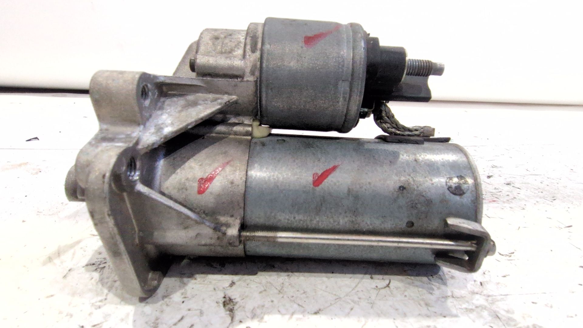 motor_arranque_233003329r_renault_megane_iii_hatchback_bz0_1_b3_1_5_dci_bz09_bz0d_bz1w_bz29_bz14