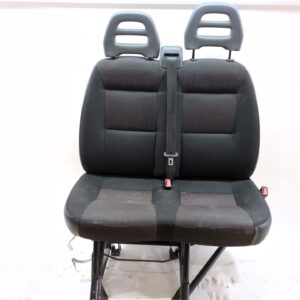 asiento_delantero_medio_y_derecho_1612591180_tipo_de_revestimiento_interior_tejido_darko_twill_35_16_125_911_80_citr_n_jumper_ii