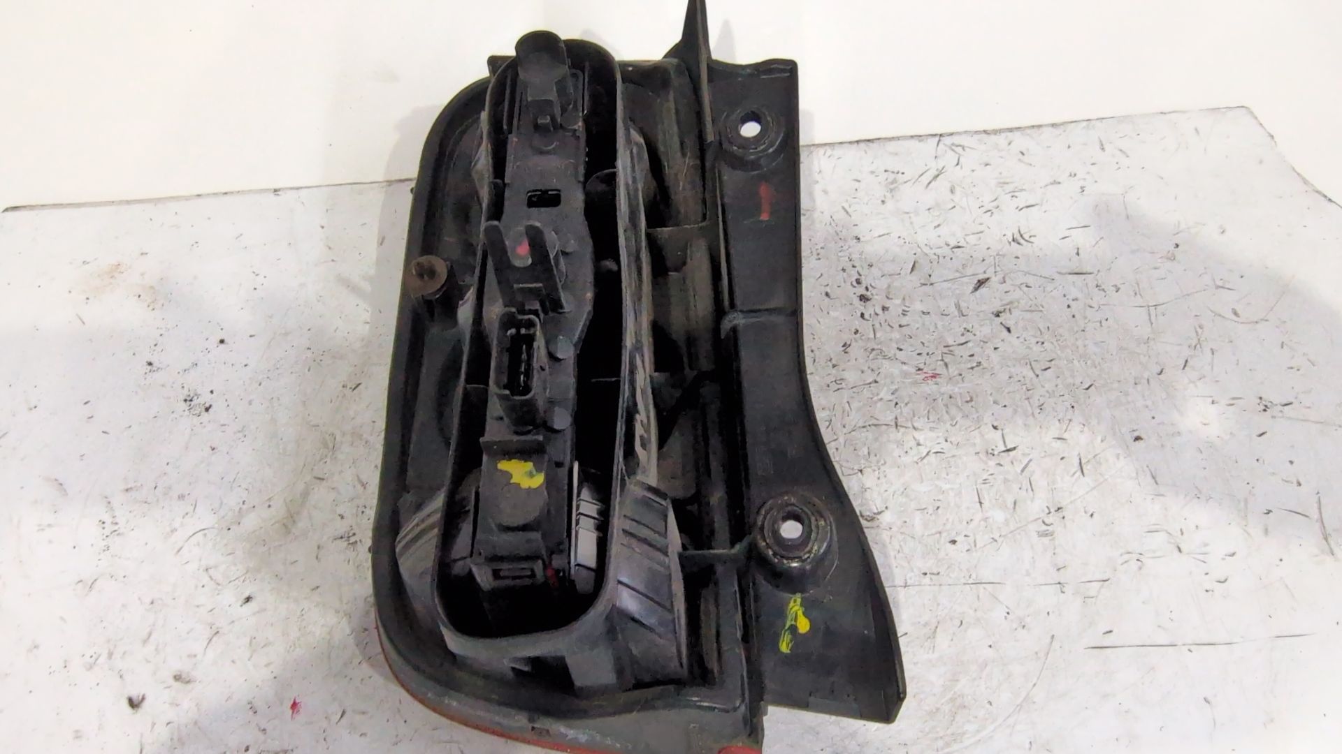 piloto_trasero_derecho_exterior_26550bc500_nissan_micra_iii_k12_1_4_16v