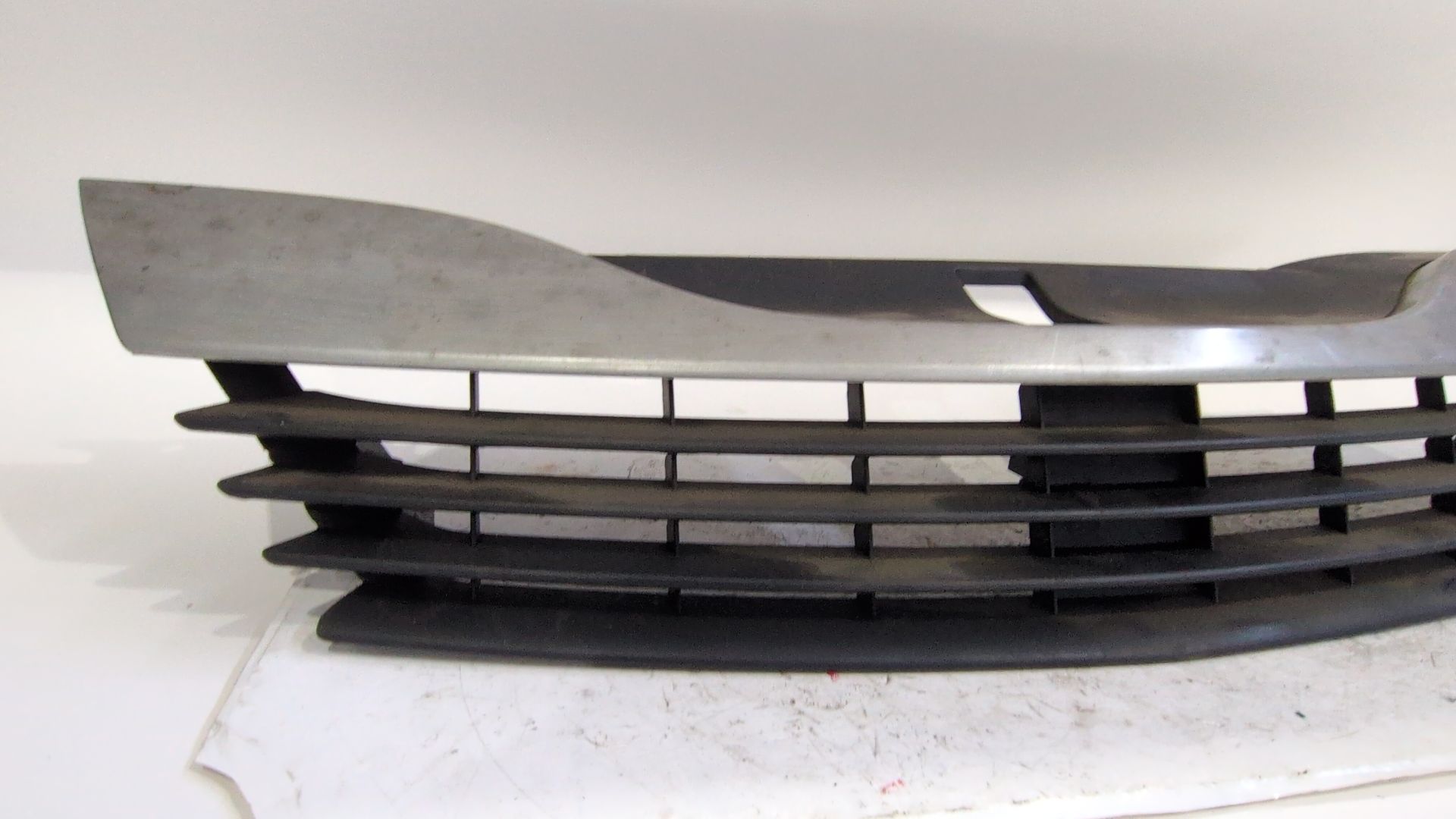 rejilla_delantera_8200390126_renault_laguna_ii_bg0_1_1_9_dci_bg08_bg0g