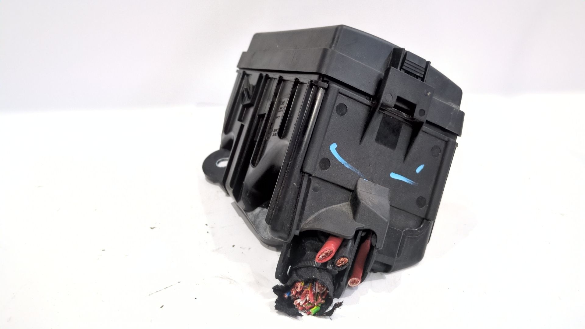 caja_reles_fusibles_5q0937125h_63513541_5q0_937_125_h_volkswagen_t_roc_a11_d11_2_0_tdi_scr