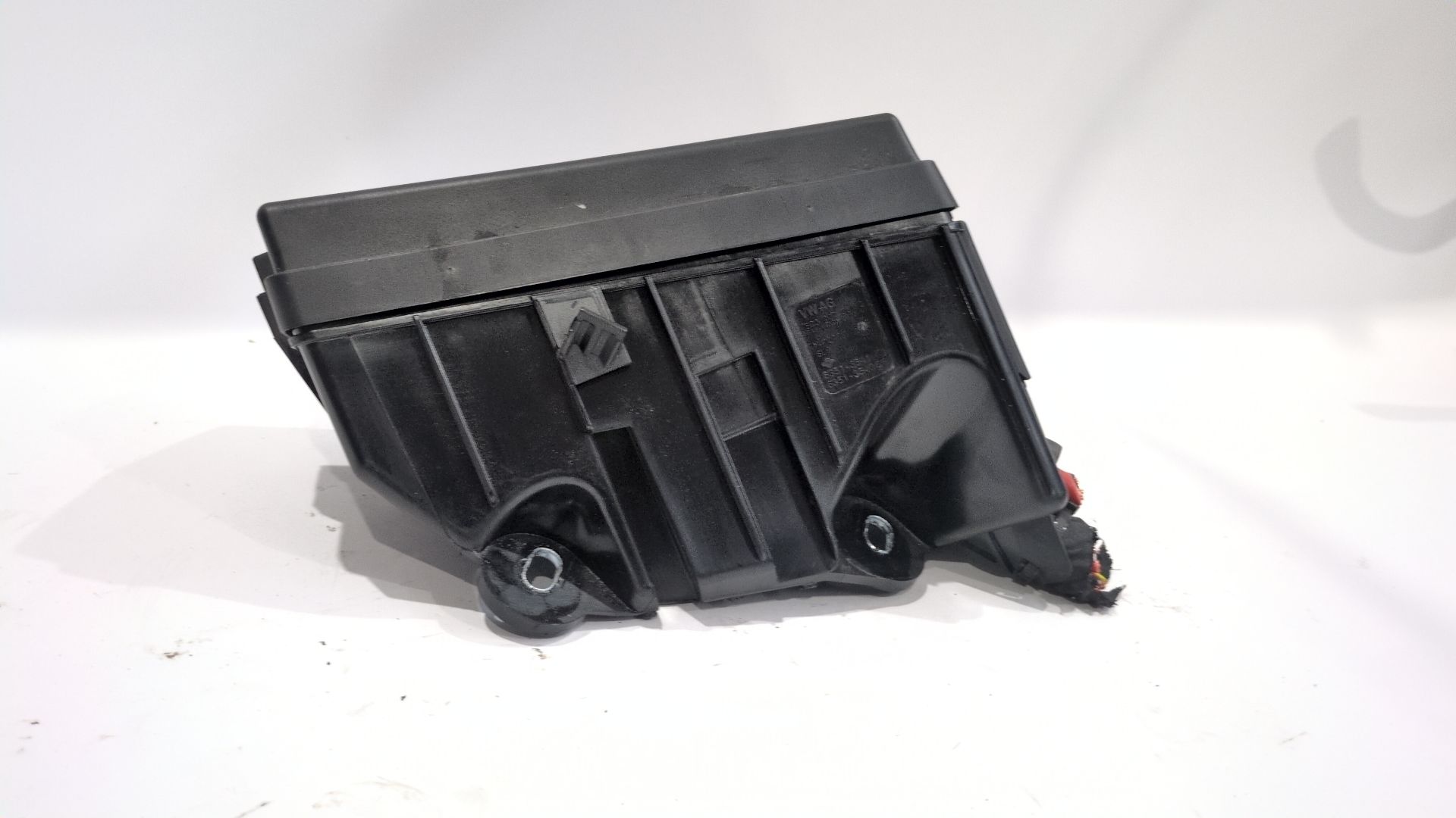 caja_reles_fusibles_5q0937125h_63513541_5q0_937_125_h_volkswagen_t_roc_a11_d11_2_0_tdi_scr