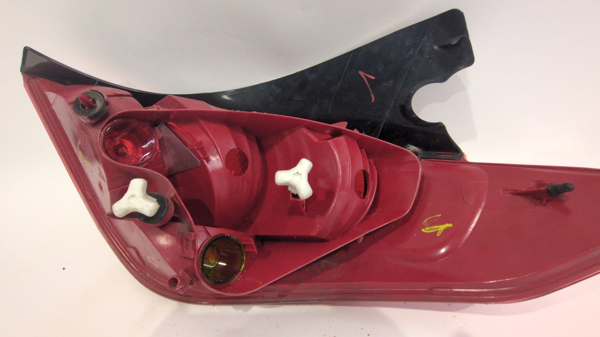 piloto_trasero_izquierdo_9680425780_peugeot_308_i_4a_4c_1_6_16v