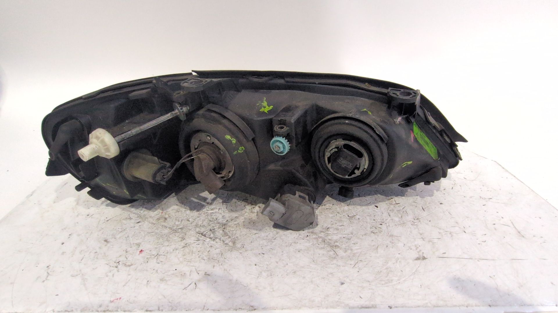 faro_izquierdo_093175723lh_opel_astra_g_hatchback_t98_1_8_16v_f08_f48