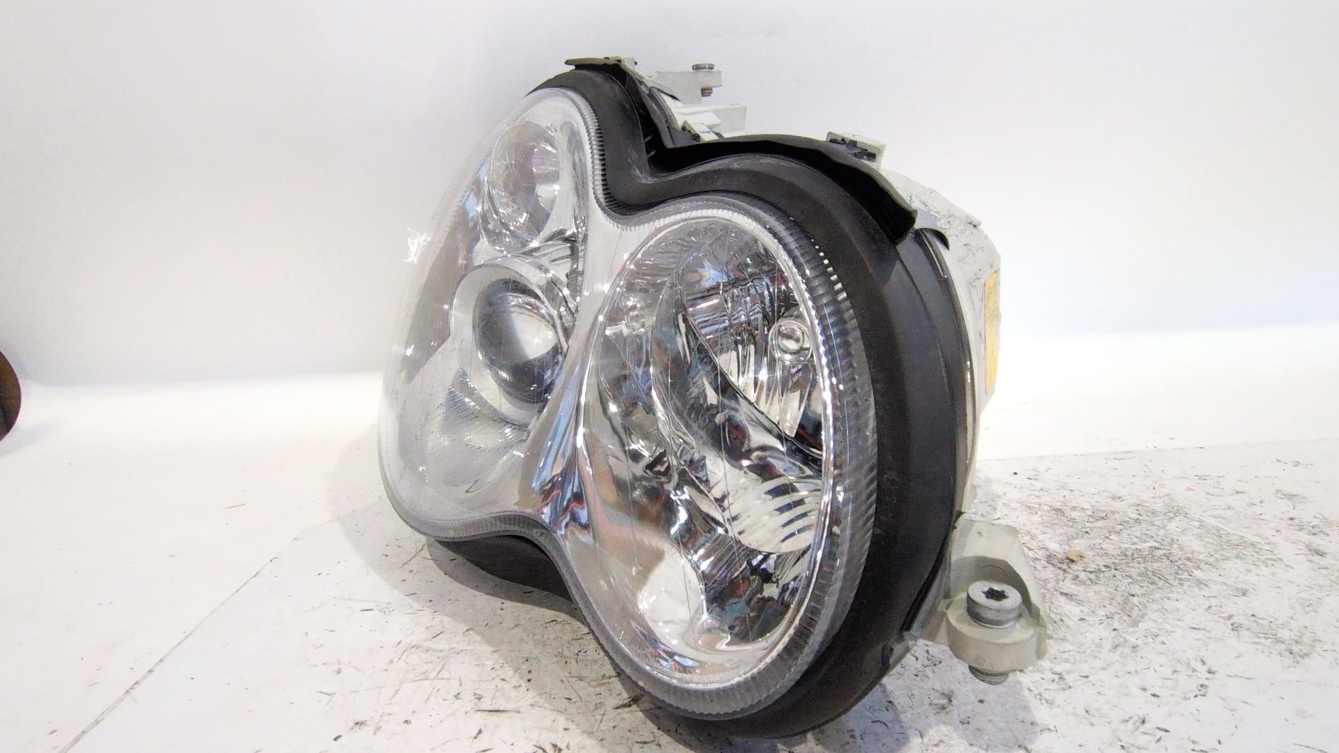 faro_derecho_mercedes_benz_clase_c_w203_c_240_203_061