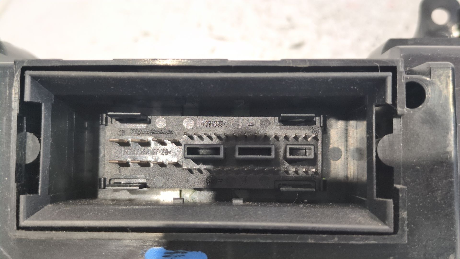 cuadro_instrumentos_5p0920804c_5p0920_804c_v0008000_seat_altea