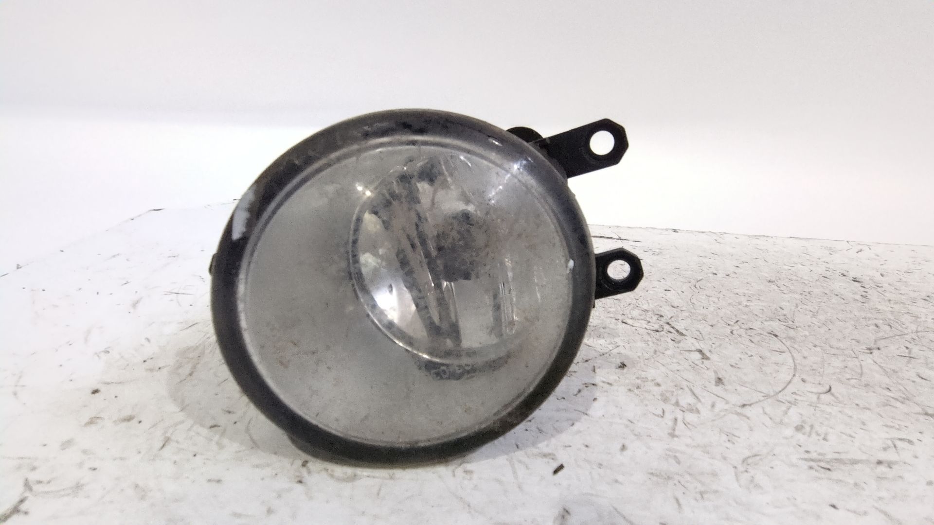 faro_antiniebla_derecho_89210656_toyota_avensis_ranchera_familiar_t27_2_2_d_4d_adt271