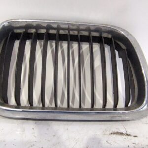 rejillas_capot_51138195094_51_13_8_195_094_bmw_serie_3