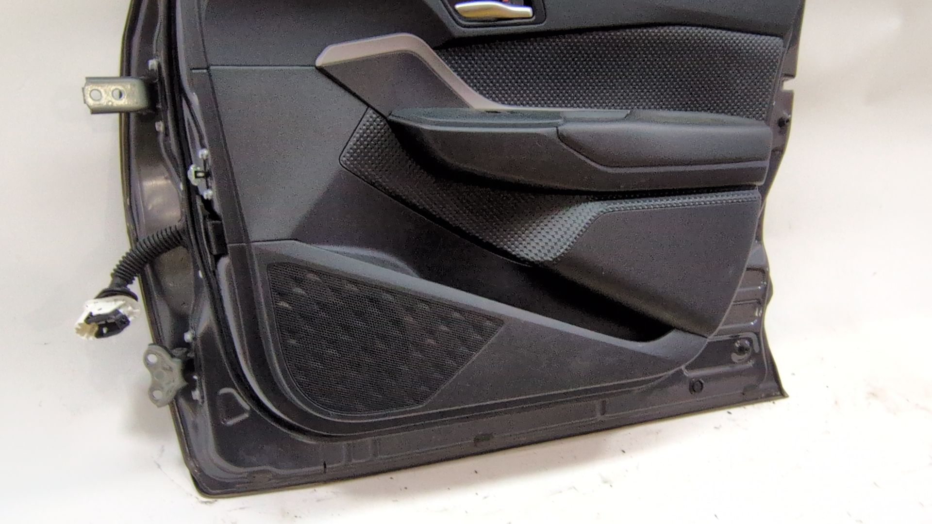 puerta_delantera_derecha_67111f4010_color_1g3_toyota_c_hr_x1_1_8_hybrid_zyx10_zyx11