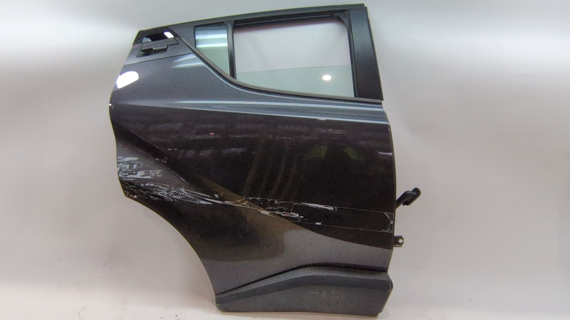 puerta_trasera_derecha_67003f4010_color_1g3_toyota_c_hr_x1_1_8_hybrid_zyx10_zyx11