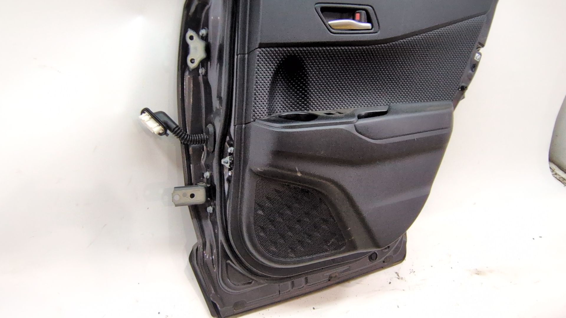 puerta_trasera_derecha_67003f4010_color_1g3_toyota_c_hr_x1_1_8_hybrid_zyx10_zyx11