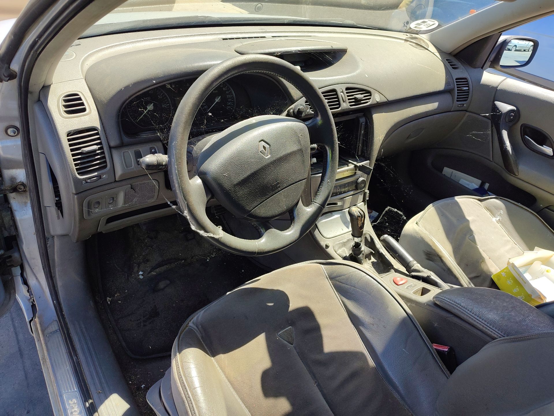 renault_laguna_ii_bg0_1