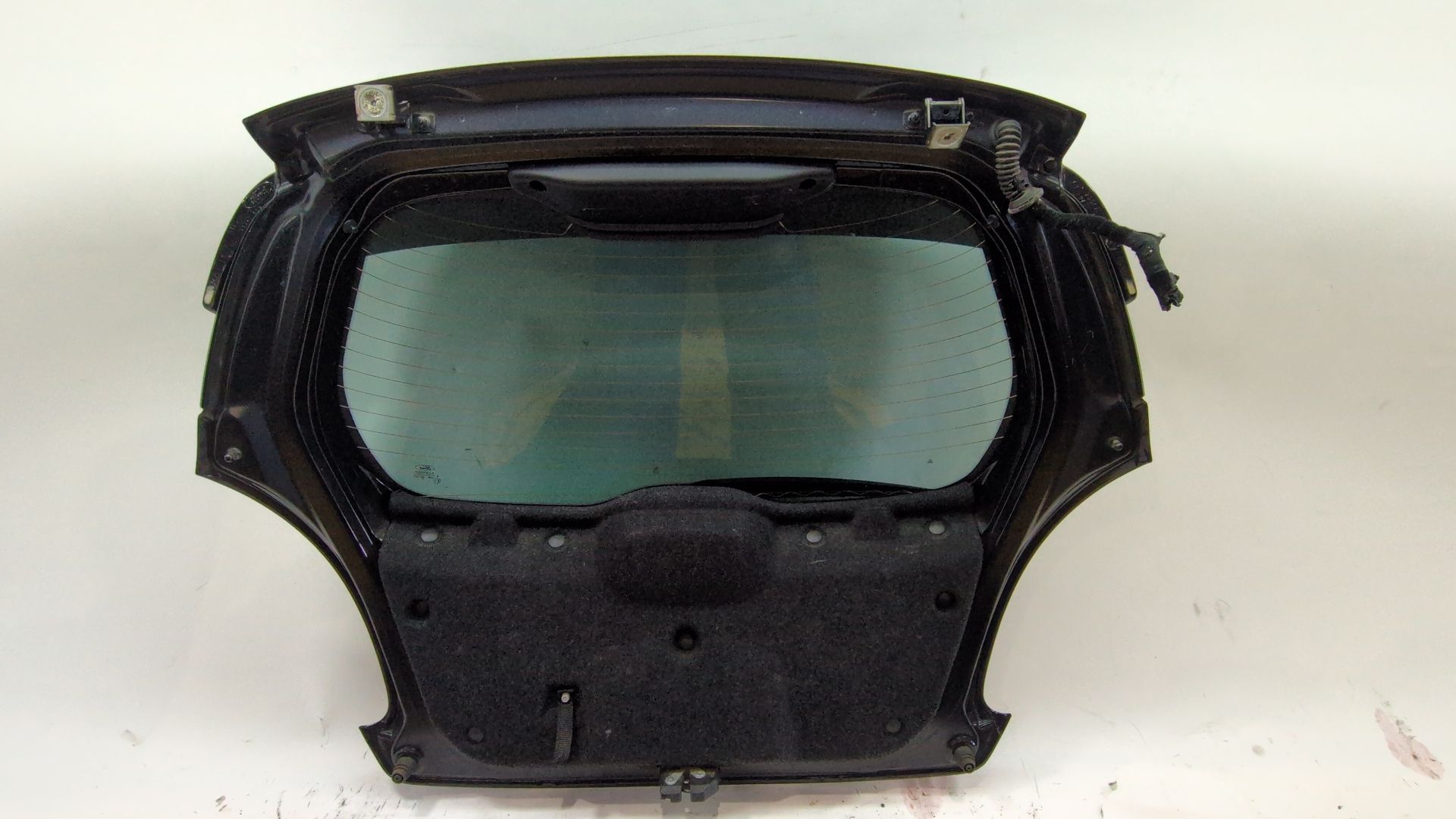 porton_trasero_9s51b404k24aa_pintura_exterior_negro_midnight_9s51_b404k24_aa_ford_ka_ru8_1_2