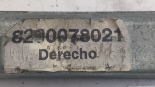 elevalunas_delantero_derecho_106212xxx_renault_clio_ii_bb_cb_1_2_16v_bb05_bb0w_bb11_bb27_bb2t_bb2u_bb2v_cb05