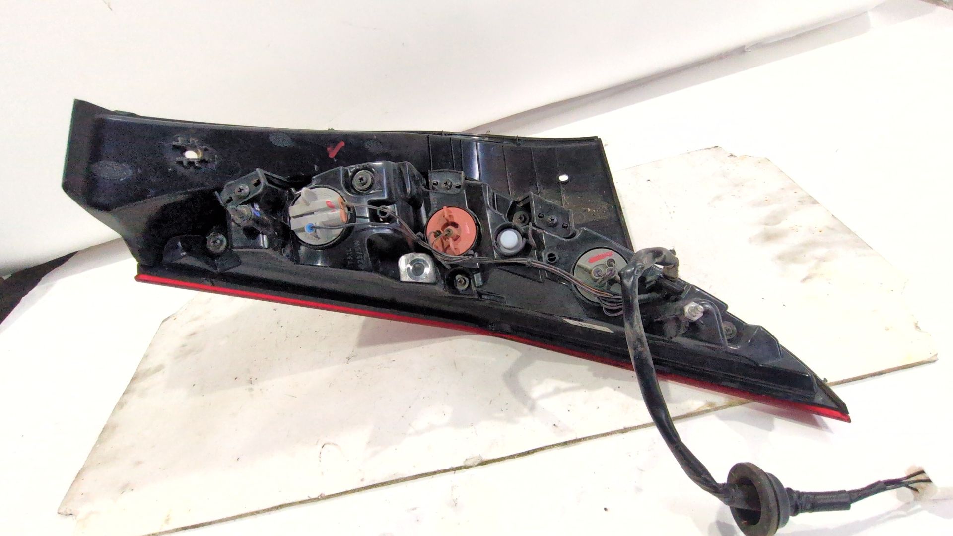 piloto_trasero_derecho_exterior_92402q0500_hyundai_bayon_bc3_1_2_mpi