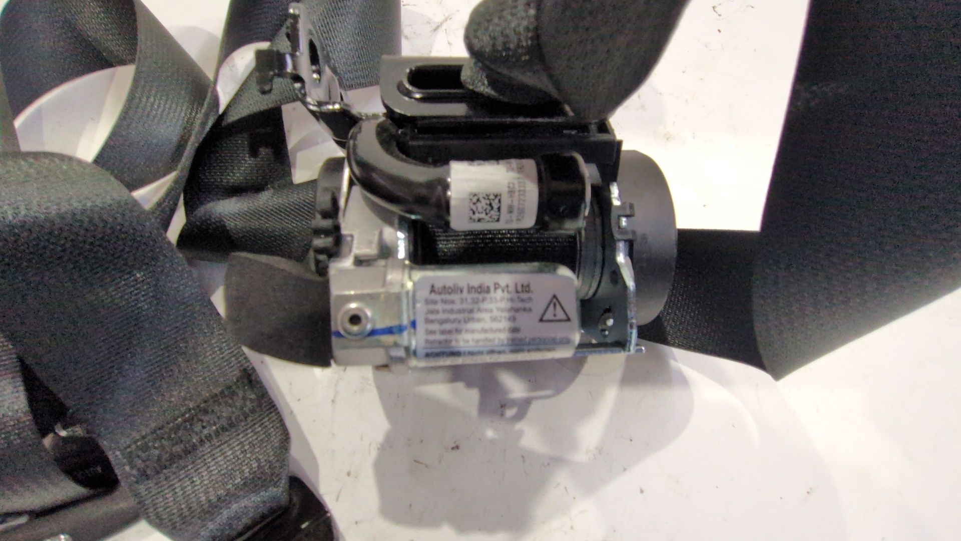 cinturon_seguridad_trasero_derecho_89880q0000nnb_651969400c_hyundai_bayon_bc3_1_2_mpi